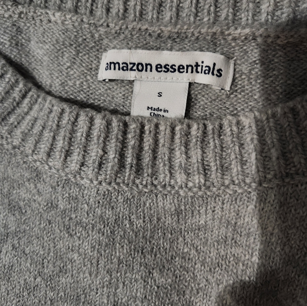 Women's Gray Sweater Size Small